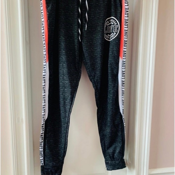 NWOT BOBBIE BROOKS PLUS SIZE SWEATPANTS W/LOVE DOWN EACH LEG. - Picture 2 of 6